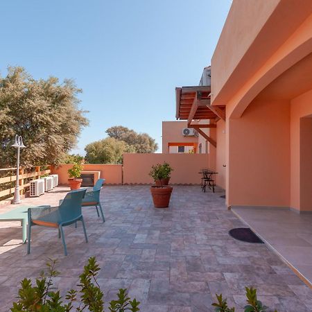 B&B Pettirosso San Teodoro  Ngoại thất bức ảnh