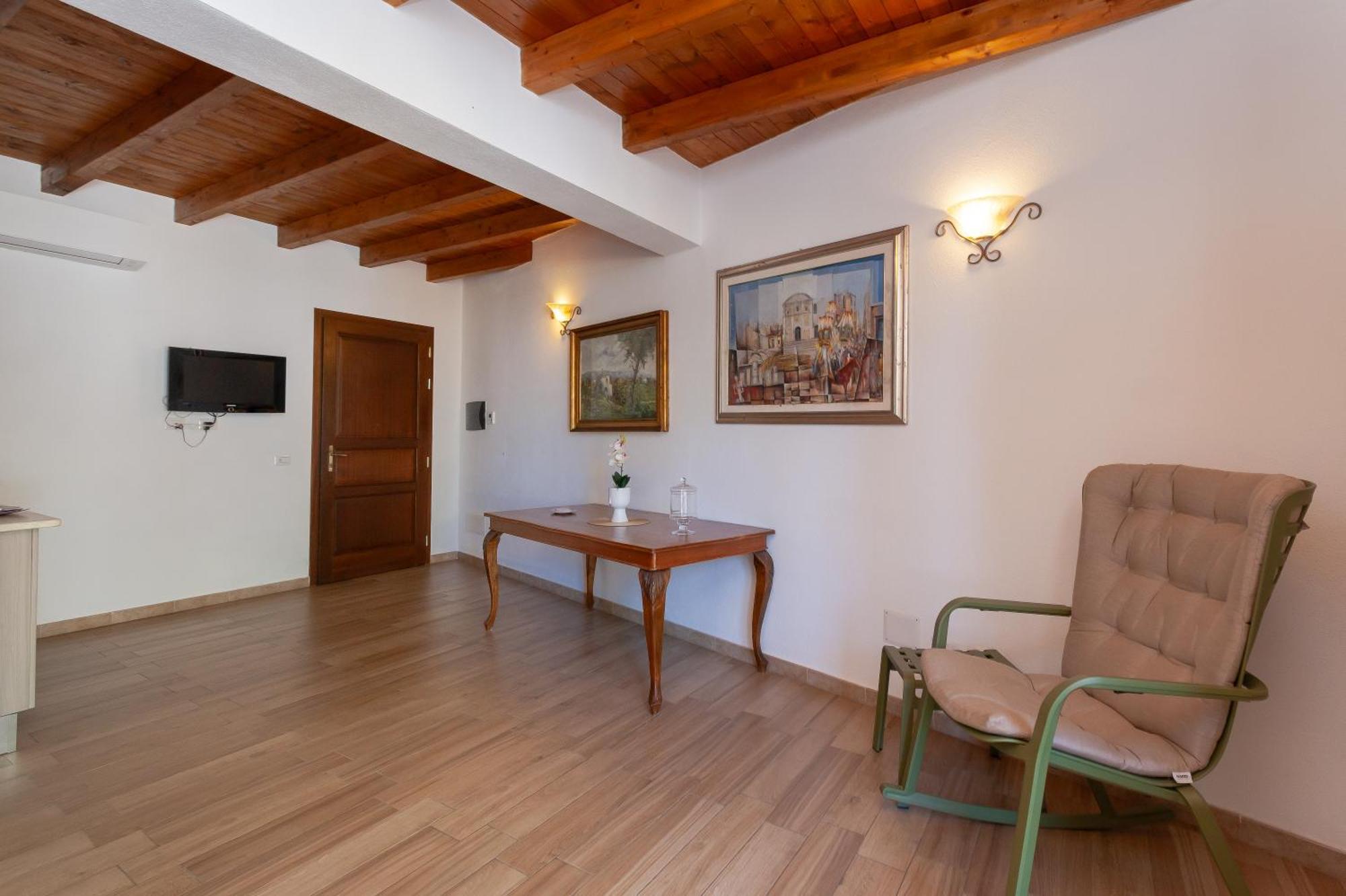 B&B Pettirosso San Teodoro  Ngoại thất bức ảnh