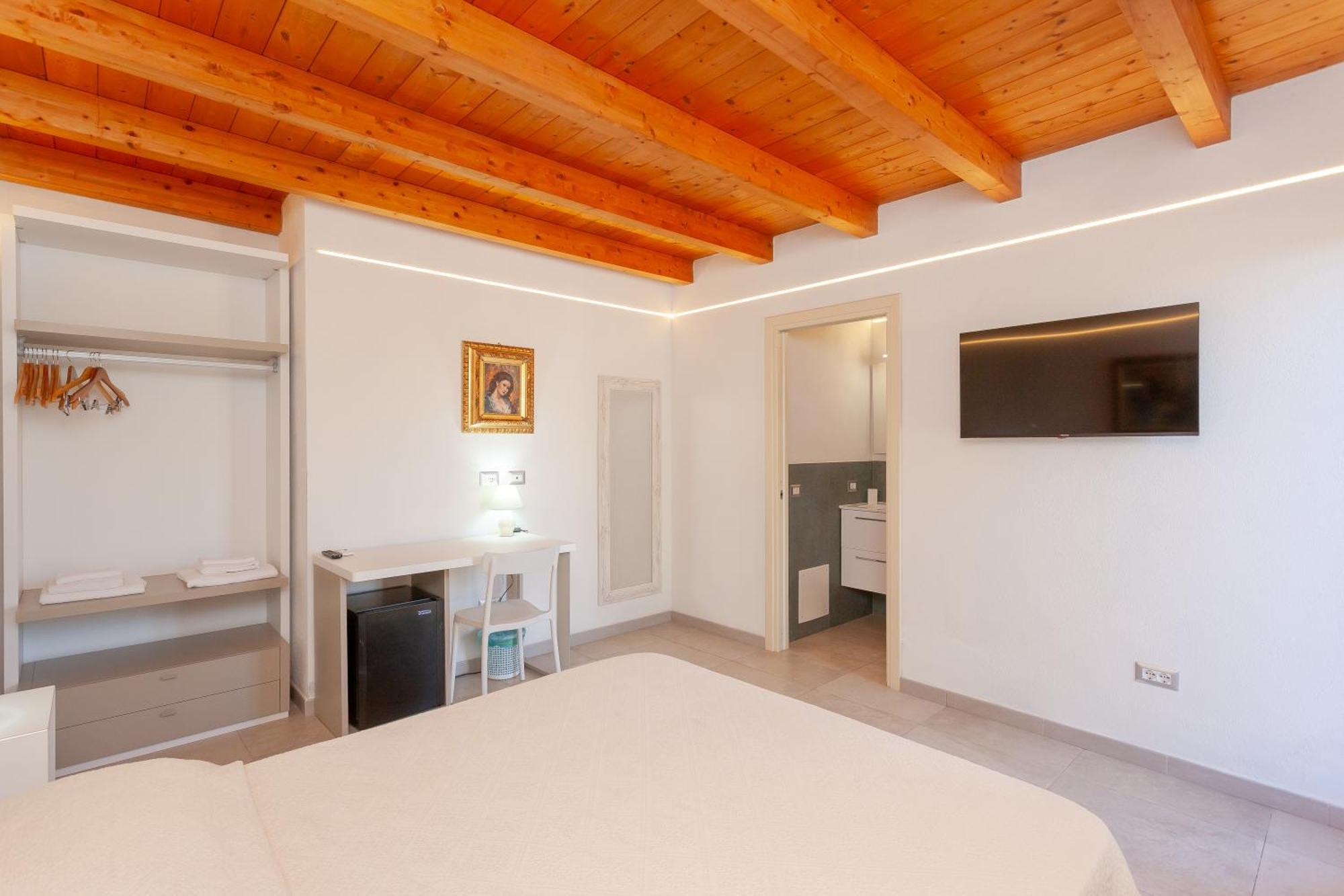 B&B Pettirosso San Teodoro  Ngoại thất bức ảnh