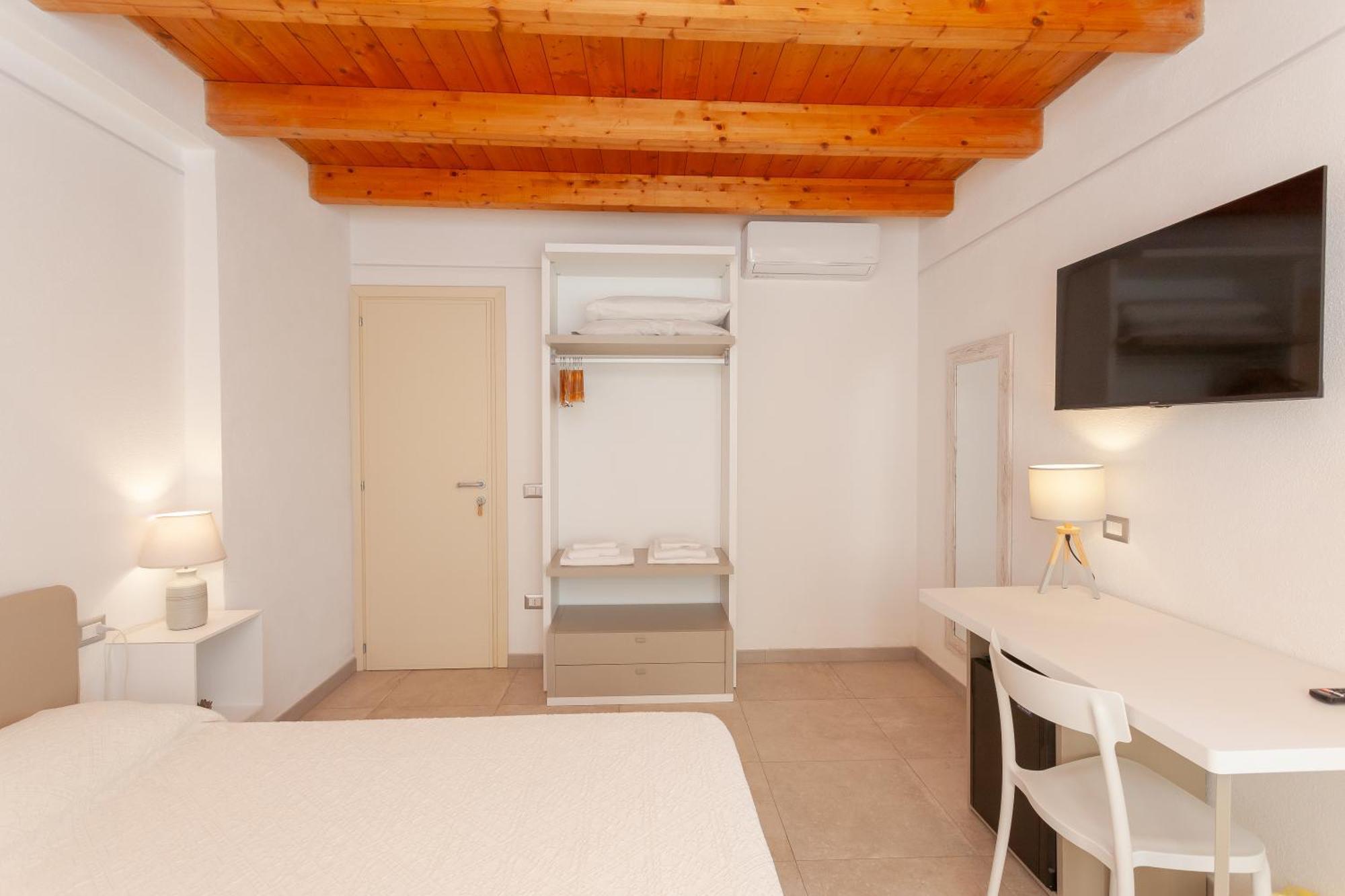 B&B Pettirosso San Teodoro  Ngoại thất bức ảnh